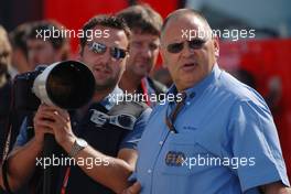 12.05.2007 Barcelona, Spain,  James Moy (GBR), F1 Photographer and Pat Behar (FRA), FIA, Photographers delegate - Formula 1 World Championship, Rd 4, Spanish Grand Prix, Saturday