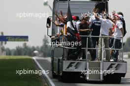 13.05.2007 Barcelona, Spain,  Drivers parade - Formula 1 World Championship, Rd 4, Spanish Grand Prix, Sunday