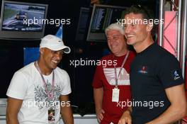 13.05.2007 Barcelona, Spain,  Roberto Carlos (BRA), Real Madrid, Football Player and David Coulthard (GBR), Red Bull Racing - Formula 1 World Championship, Rd 4, Spanish Grand Prix, Sunday