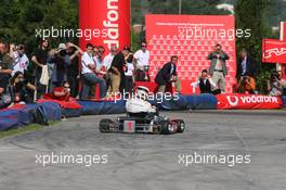 10.05.2007 Barcelona, Spain,  Fernando Alonso (ESP), McLaren Mercedes - Vodafone Spain Go-Karting Challenge with Fernando Alonso (ESP), McLaren Mercedes - Formula 1 World Championship, Rd 4, Spanish Grand Prix, Thursday