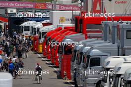 10.05.2007 Barcelona, Spain,  The F1 Paddock - Formula 1 World Championship, Rd 4, Spanish Grand Prix, Thursday