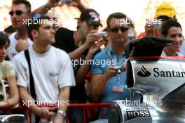 10.05.2007 Barcelona, Spain,  Fans watch, Fernando Alonso (ESP), McLaren Mercedes, MP4-22 - Formula 1 World Championship, Rd 4, Spanish Grand Prix, Thursday