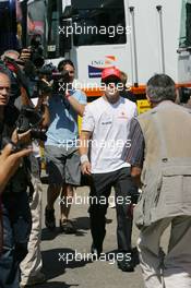 10.05.2007 Barcelona, Spain,  Fernando Alonso (ESP), McLaren Mercedes - Formula 1 World Championship, Rd 4, Spanish Grand Prix, Thursday