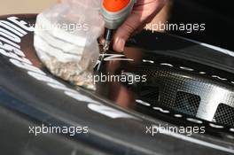 10.05.2007 Barcelona, Spain,  Renault F1, Team wheel - Formula 1 World Championship, Rd 4, Spanish Grand Prix, Thursday