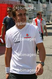 10.05.2007 Barcelona, Spain,  Fernando Alonso (ESP), McLaren Mercedes - Formula 1 World Championship, Rd 4, Spanish Grand Prix, Thursday