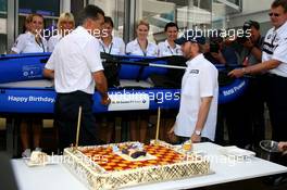 10.05.2007 Barcelona, Spain,  Nick Heidfeld (GER), BMW Sauber F1 Team, celebrates his Birthday with the team and receives a canoe - Formula 1 World Championship, Rd 4, Spanish Grand Prix, Thursday