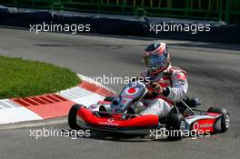 10.05.2007 Barcelona, Spain,  Fernando Alonso (ESP), McLaren Mercedes - Vodafone Spain Go-Karting Challenge with Fernando Alonso (ESP), McLaren Mercedes - Formula 1 World Championship, Rd 4, Spanish Grand Prix, Thursday