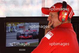 20.07.2007 Nürburg, Germany,  Michael Schumacher (GER), Scuderia Ferrari, Advisor and Lewis Hamilton (GBR), McLaren Mercedes on the TV monitors - Formula 1 World Championship, Rd 10, European Grand Prix, Friday Practice