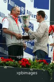 22.07.2007 Nürburg, Germany,  Ron Dennis (GBR), McLaren, Team Principal, Chairman and Michael Schumacher (GER), Scuderia Ferrari, Advisor - Formula 1 World Championship, Rd 10, European Grand Prix, Sunday Podium