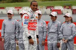 19.07.2007 Nürburg, Germany,  Lewis Hamilton (GBR), McLaren Mercedes meets young karters, Vodafone Karting Event - Formula 1 World Championship, Rd 10, European Grand Prix, Thursday