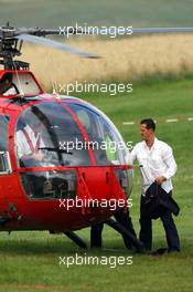 19.07.2007 Nürburg, Germany,  Michael Schumacher (GER), Scuderia Ferrari, Advisor arrives at the helicopter airfield, heli port - Formula 1 World Championship, Rd 10, European Grand Prix, Thursday