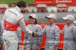 19.07.2007 Nürburg, Germany,  Lewis Hamilton (GBR), McLaren Mercedes meets young karters, Vodafone Karting Event - Formula 1 World Championship, Rd 10, European Grand Prix, Thursday