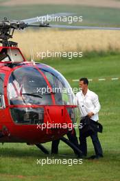 19.07.2007 Nürburg, Germany,  Michael Schumacher (GER), Scuderia Ferrari, Advisor arrives at the helicopter airfield, heli port - Formula 1 World Championship, Rd 10, European Grand Prix, Thursday