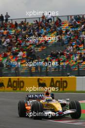 29.06.2007 Magny-Cours, France,  Giancarlo Fisichella (ITA), Renault F1 Team, R27 - Formula 1 World Championship, Rd 8, French Grand Prix, Friday Practice