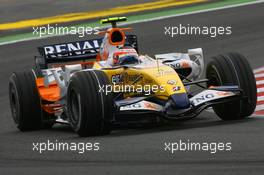 29.06.2007 Magny-Cours, France,  Heikki Kovalainen (FIN), Renault F1 Team, R27 - Formula 1 World Championship, Rd 8, French Grand Prix, Friday Practice