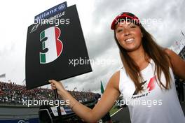 01.07.2007 Magny-Cours, France,  Grid girl - Formula 1 World Championship, Rd 8, French Grand Prix, Sunday Grid Girl