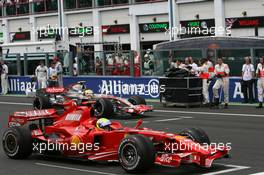 01.07.2007 Magny-Cours, France,  Felipe Massa (BRA), Scuderia Ferrari, Lewis Hamilton (GBR), McLaren Mercedes - Formula 1 World Championship, Rd 8, French Grand Prix, Sunday Pre-Race Grid