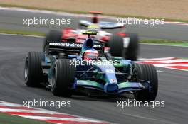 01.07.2007 Magny-Cours, France,  Rubens Barrichello (BRA), Honda Racing F1 Team, RA107, Ralf Schumacher (GER), Toyota Racing, TF107 - Formula 1 World Championship, Rd 8, French Grand Prix, Sunday Race