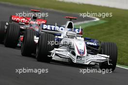 01.07.2007 Magny-Cours, France,  Nick Heidfeld (GER), BMW Sauber F1 Team , Fernando Alonso (ESP), McLaren Mercedes - Formula 1 World Championship, Rd 8, French Grand Prix, Sunday Race