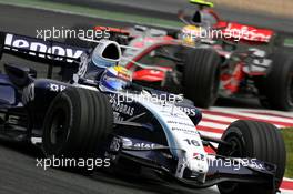 01.07.2007 Magny-Cours, France,  Nico Rosberg (GER), WilliamsF1 Team, Lewis Hamilton (GBR), McLaren Mercedes - Formula 1 World Championship, Rd 8, French Grand Prix, Sunday Race