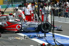 30.06.2007 Magny-Cours, France,  Fernando Alonso (ESP), McLaren Mercedes stops during the qualifying because of technical problem - Formula 1 World Championship, Rd 8, French Grand Prix, Saturday Qualifying