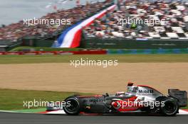 30.06.2007 Magny-Cours, France,  Fernando Alonso (ESP), McLaren Mercedes, MP4-22 - Formula 1 World Championship, Rd 8, French Grand Prix, Saturday Qualifying