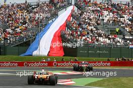 30.06.2007 Magny-Cours, France,  Heikki Kovalainen (FIN), Renault F1 Team, R27, Ralf Schumacher (GER), Toyota Racing, TF107 - Formula 1 World Championship, Rd 8, French Grand Prix, Saturday Qualifying