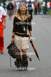 01.07.2007 Magny-Cours, France,  Liselore Kooijman (NED), Wife of Christijan Albers - Formula 1 World Championship, Rd 8, French Grand Prix, Sunday