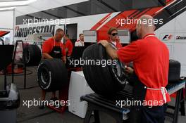 28.06.2007 Magny-Cours, France,  Bridgestone prepare the tyres for the weekend - Formula 1 World Championship, Rd 8, French Grand Prix, Thursday