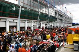 28.06.2007 Magny-Cours, France,  Fans in the pitlane - Formula 1 World Championship, Rd 8, French Grand Prix, Thursday