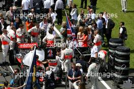 08.07.2007 Silverstone, England,  Lewis Hamilton (GBR), McLaren Mercedes, MP4-22 - Formula 1 World Championship, Rd 9, British Grand Prix, Sunday Pre-Race Grid