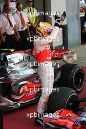 08.07.2007 Silverstone, England,  Lewis Hamilton (GBR), McLaren Mercedes - Formula 1 World Championship, Rd 9, British Grand Prix, Sunday Podium