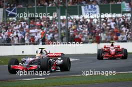 08.07.2007 Silverstone, England,  Lewis Hamilton (GBR), McLaren Mercedes, Kimi Raikkonen (FIN), Räikkönen, Scuderia Ferrari - Formula 1 World Championship, Rd 9, British Grand Prix, Sunday Race