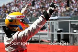 07.07.2007 Silverstone, England,  Pole Position, 1st, Lewis Hamilton (GBR), McLaren Mercedes, MP4-22 - Formula 1 World Championship, Rd 9, British Grand Prix, Saturday Qualifying