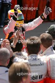 07.07.2007 Silverstone, England,  Pole Position, 1st, Lewis Hamilton (GBR), McLaren Mercedes, MP4-22 - Formula 1 World Championship, Rd 9, British Grand Prix, Saturday Qualifying