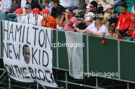 08.07.2007 Silverstone, England,  Lewis Hamilton (GBR), McLaren Mercedes, fans - Formula 1 World Championship, Rd 9, British Grand Prix, Sunday