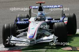 07.09.2007 Monza, Italy,  Nick Heidfeld (GER), BMW Sauber F1 Team, F1.07 - Formula 1 World Championship, Rd 13, Italian Grand Prix, Friday Practice
