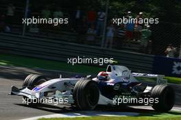 07.09.2007 Monza, Italy,  Robert Kubica (POL), BMW Sauber F1 Team, F1.07 - Formula 1 World Championship, Rd 13, Italian Grand Prix, Friday Practice