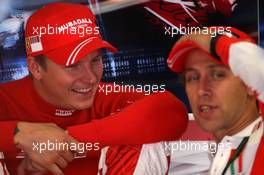 07.09.2007 Monza, Italy,  Kimi Raikkonen (FIN), Räikkönen, Scuderia Ferrari and Luca Badoer (ITA), Test Driver Scuderia Ferrari - Formula 1 World Championship, Rd 13, Italian Grand Prix, Friday