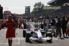 09.09.2007 Monza, Italy,  Robert Kubica (POL), BMW Sauber F1 Team, F1.07 - Formula 1 World Championship, Rd 13, Italian Grand Prix, Sunday Pre-Race Grid