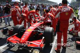 09.09.2007 Monza, Italy,  Kimi Raikkonen (FIN), Räikkönen, Scuderia Ferrari, F2007 - Formula 1 World Championship, Rd 13, Italian Grand Prix, Sunday Pre-Race Grid