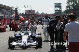 09.09.2007 Monza, Italy,  Nick Heidfeld (GER), BMW Sauber F1 Team, F1.07 - Formula 1 World Championship, Rd 13, Italian Grand Prix, Sunday Pre-Race Grid
