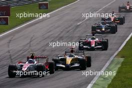 09.09.2007 Monza, Italy,  Anthony Davidson (GBR), Super Aguri F1 Team, Giancarlo Fisichella (ITA), Renault F1 Team - Formula 1 World Championship, Rd 13, Italian Grand Prix, Sunday Race