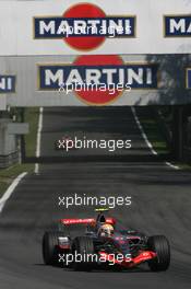 09.09.2007 Monza, Italy,  Lewis Hamilton (GBR), McLaren Mercedes, MP4-22 - Formula 1 World Championship, Rd 13, Italian Grand Prix, Sunday Race