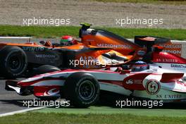 09.09.2007 Monza, Italy,  Takuma Sato (JPN), Super Aguri F1 Team, Adrian Sutil (GER), Spyker F1 Team - Formula 1 World Championship, Rd 13, Italian Grand Prix, Sunday Race