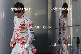 08.09.2007 Monza, Italy,  Fernando Alonso (ESP), McLaren Mercedes leaving the motor home - Formula 1 World Championship, Rd 13, Italian Grand Prix, Saturday Practice