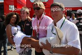 08.09.2007 Monza, Italy,  A girl in the paddock - Formula 1 World Championship, Rd 13, Italian Grand Prix, Saturday