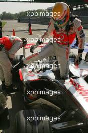 08.09.2007 Monza, Italy,  2nd, Lewis Hamilton (GBR), McLaren Mercedes, MP4-22 - Formula 1 World Championship, Rd 13, Italian Grand Prix, Saturday Qualifying