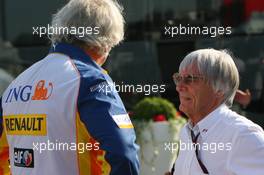 08.09.2007 Monza, Italy,  Flavio Briatore (ITA), Renault F1 Team, Team Chief, Managing Director and Bernie Ecclestone (GBR) - Formula 1 World Championship, Rd 13, Italian Grand Prix, Saturday