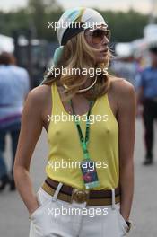 06.09.2007 Monza, Italy,  A girl in the paddock - Formula 1 World Championship, Rd 13, Italian Grand Prix, Thursday